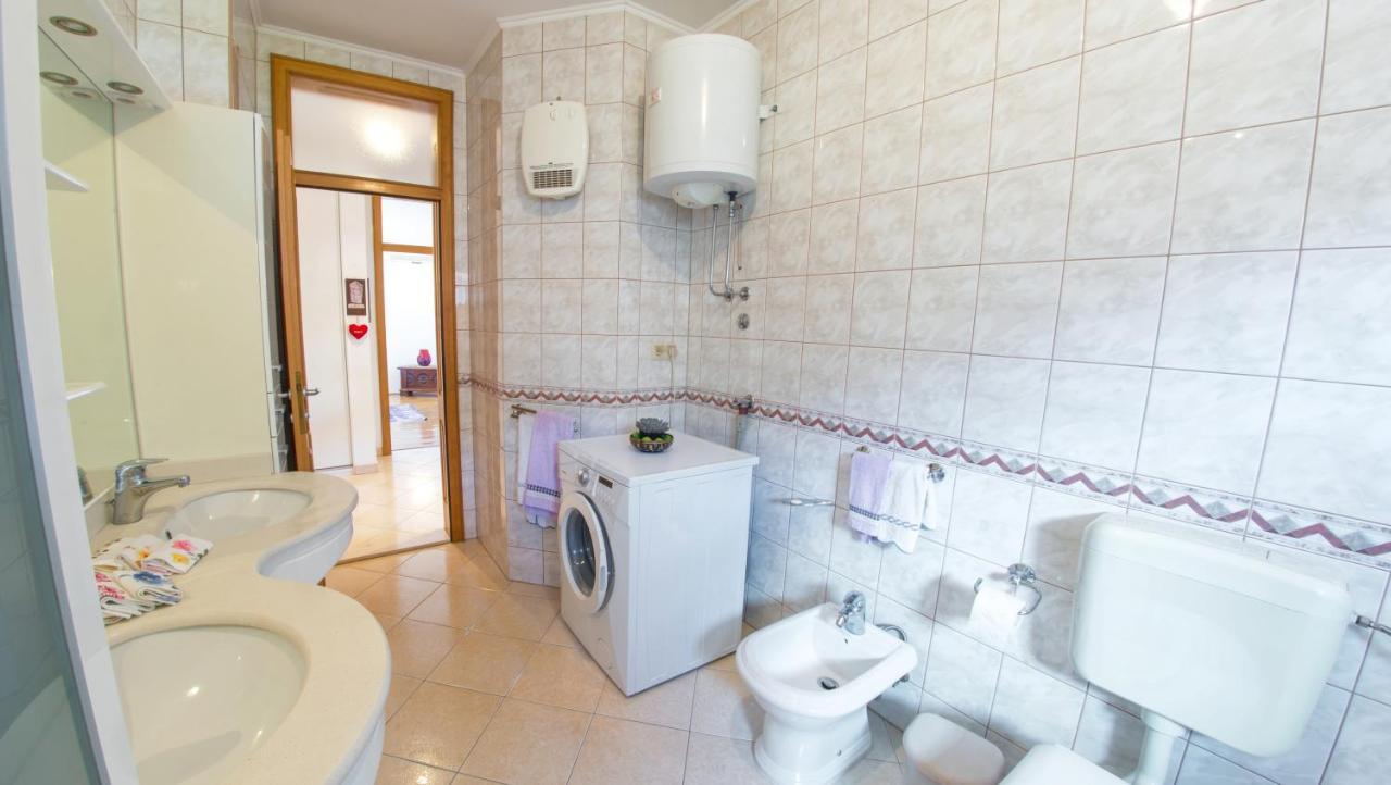 Apartment Italy - Promenade Мостар Экстерьер фото