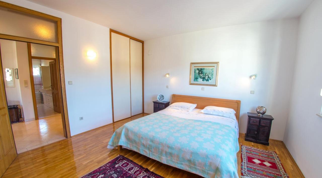 Apartment Italy - Promenade Мостар Экстерьер фото